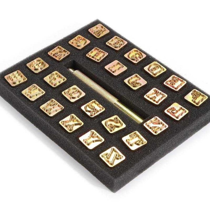 Matoirs cuir lettres alphabet 9 mm