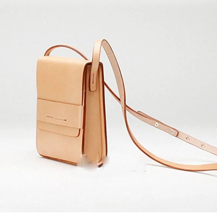 Patron saccoche cuir