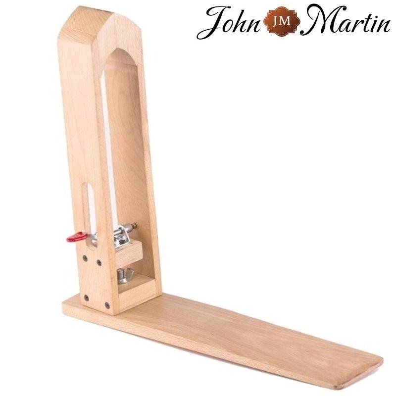 Valet de couture du cuir en bois dur a passer entre les jambes